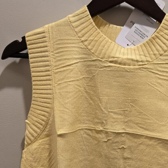 Hixiaohe women's casual sweater, fashionable, sleeveless and with a round neck. - Picture 8 of 10